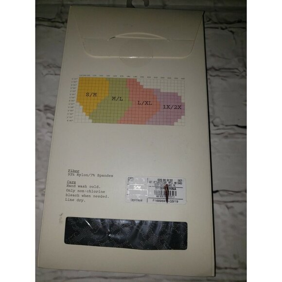 A New Day Womens Black Fashion Tights Size Small/medium - Picture 2 of 2